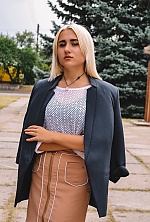Ukrainian mail order bride Dasha from Kiev with blonde hair and green eye color - image 10