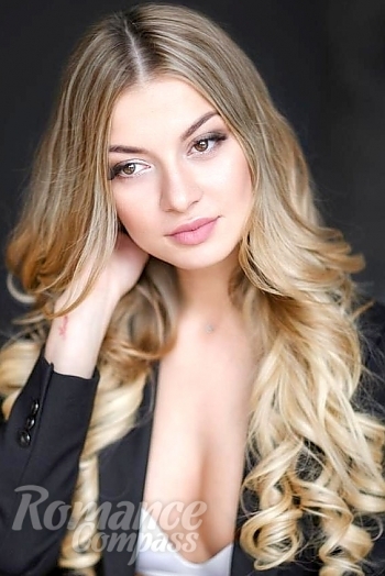 Ukrainian mail order bride Viola from Moscow with blonde hair and brown eye color - image 1