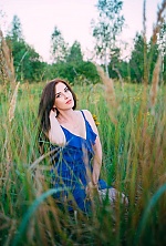 Ukrainian mail order bride Julia from Snovsk with light brown hair and blue eye color - image 2