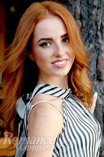 Ukrainian mail order bride Margarita from Kharkiv with red hair and green eye color - image 1