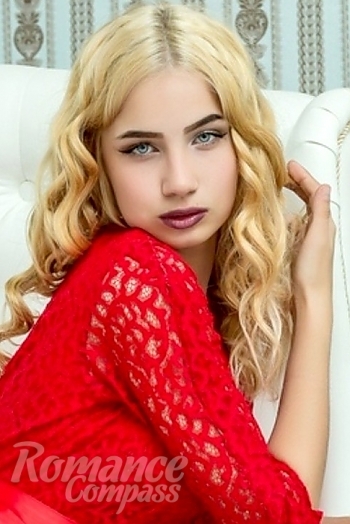 Ukrainian mail order bride Katya from Kiev with blonde hair and blue eye color - image 1