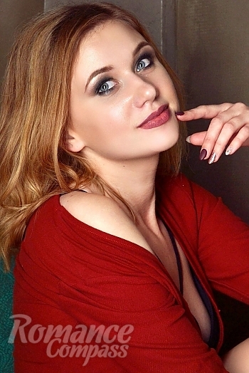Ukrainian mail order bride Anastasia from Kharkov with light brown hair and blue eye color - image 1