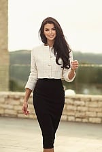 Ukrainian mail order bride Olga from Nicosia with brunette hair and brown eye color - image 9