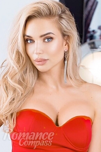 Ukrainian mail order bride Valentina from Kiev with blonde hair and blue eye color - image 1