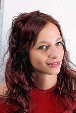 Ukrainian mail order bride Aleka from Belgrade with red hair and blue eye color - image 3