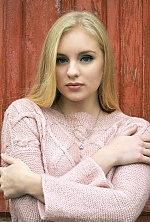 Ukrainian mail order bride Tatiana from Kyiv with light brown hair and green eye color - image 5