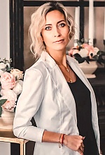 Ukrainian mail order bride Lilya from Brest with blonde hair and green eye color - image 9