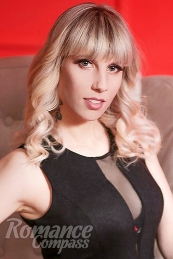 Ukrainian mail order bride Alina from Odessa with blonde hair and green eye color - image 1