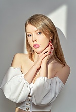 Ukrainian mail order bride Anna from Kiev with blonde hair and brown eye color - image 2