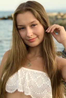 Elizaveta, 22 y.o. from Kyiv, Ukraine