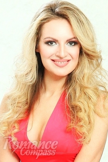 Ukrainian mail order bride Juliya from Odesa with blonde hair and brown eye color - image 1
