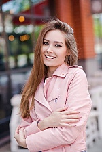 Ukrainian mail order bride Galina from Volokolamsk with light brown hair and green eye color - image 3