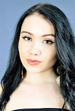 Ukrainian mail order bride Yuliya from Krivoy Rog with black hair and green eye color - image 9