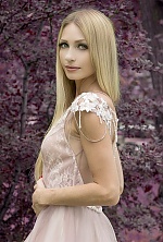 Ukrainian mail order bride Sveta from Kiev with blonde hair and green eye color - image 2