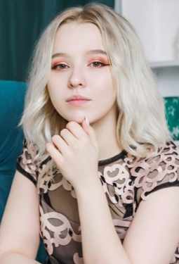 Yulia, 23 y.o. from Kharkov, Ukraine