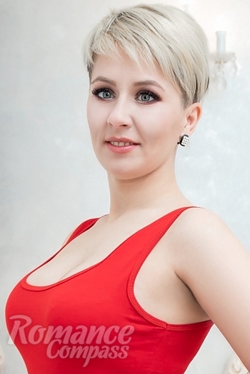 Ukrainian mail order bride Angela from Odessa with blonde hair and blue eye color - image 1