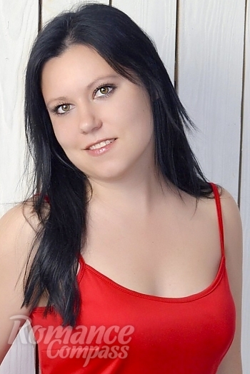Ukrainian mail order bride Viktoria from Kherson with black hair and brown eye color - image 1