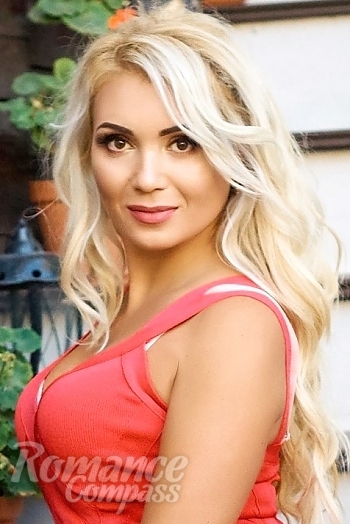 Ukrainian mail order bride Oksana from Odesa with blonde hair and brown eye color - image 1