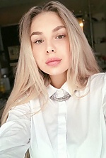 Ukrainian mail order bride Angelina from Kharkov with light brown hair and brown eye color - image 3