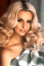 Ukrainian mail order bride Victoria from Nikolaev with blonde hair and brown eye color - image 2