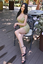 Ukrainian mail order bride Alina from Kiev with black hair and brown eye color - image 5