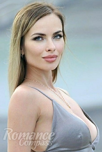 Ukrainian mail order bride Aleksandra from Moscow with blonde hair and blue eye color - image 1