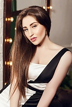 Ukrainian mail order bride Alesia from Kharkov with light brown hair and blue eye color - image 8