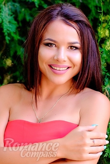 Ukrainian mail order bride Alena from Odesa with brunette hair and hazel eye color - image 1