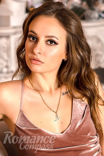 Ukrainian mail order bride Anastasia from Kiev with light brown hair and grey eye color - image 1