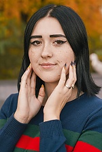 Ukrainian mail order bride Viktoria from Vinnitsa with black hair and brown eye color - image 9