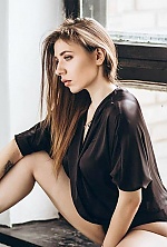 Ukrainian mail order bride Julia from Kharkov with light brown hair and green eye color - image 16
