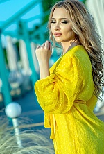 Ukrainian mail order bride Juliya from Odessa with light brown hair and hazel eye color - image 3