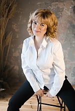 Ukrainian mail order bride Svetlana from Cherkasy with blonde hair and brown eye color - image 2