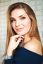 Ukrainian mail order bride Tatiana from Simferopol with light brown hair and blue eye color - image 8