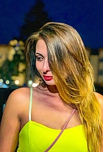 Ukrainian mail order bride Anastasia from Kyiv with light brown hair and green eye color - image 4