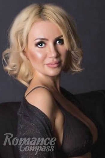 Ukrainian mail order bride Natalya from Kiev with blonde hair and grey eye color - image 1