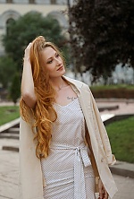 Ukrainian mail order bride Elena from Kyiv with red hair and green eye color - image 4