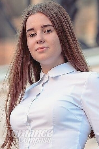 Ukrainian mail order bride Valeriia from Kropyvnytskyi with light brown hair and grey eye color - image 1