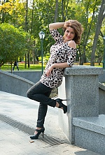 Ukrainian mail order bride Tatyana from Kharkiv with light brown hair and blue eye color - image 2