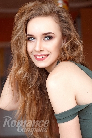 Ukrainian mail order bride Veronika from Poltava with light brown hair and grey eye color - image 1