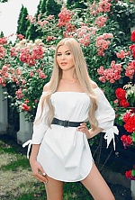 Ukrainian mail order bride Alina from Kiev with blonde hair and green eye color - image 2