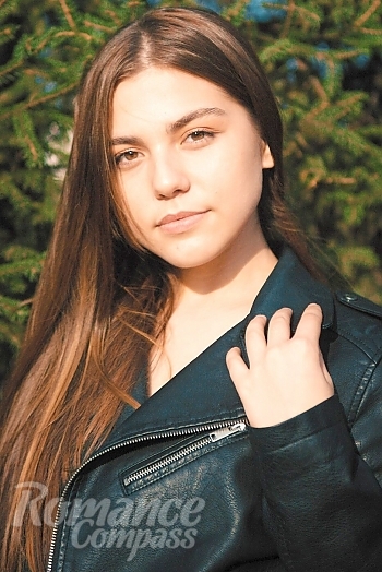 Ukrainian mail order bride Ivanna from Karkov with light brown hair and brown eye color - image 1