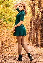 Ukrainian mail order bride Viktoria from Lugansk with light brown hair and blue eye color - image 3