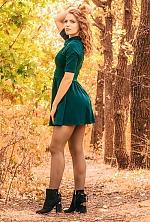 Ukrainian mail order bride Viktoria from Lugansk with light brown hair and blue eye color - image 2