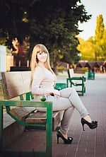 Ukrainian mail order bride Diana from Cherkassy with blonde hair and green eye color - image 3