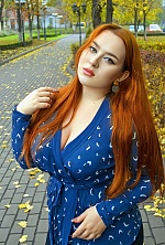 Ukrainian mail order bride Diana from Kiev with red hair and green eye color - image 3
