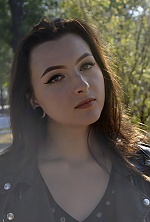 Ukrainian mail order bride Polina from Kiev with brunette hair and green eye color - image 4