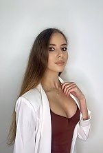 Ukrainian mail order bride Valeria from Moscow with light brown hair and green eye color - image 8