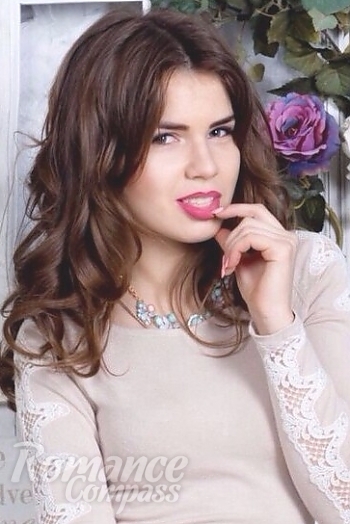 Ukrainian mail order bride Olga from Kiev with brunette hair and hazel eye color - image 1
