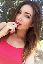 Ukrainian mail order bride Elena from Mykolaiv with light brown hair and green eye color - image 5